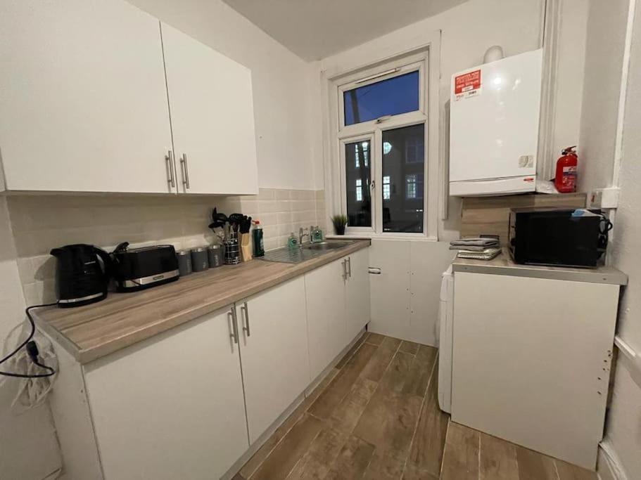 Stunning 2 Bedroom On Tower Bridge Londýn Exteriér fotografie